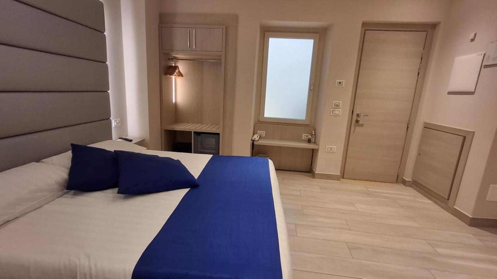 Hotel Danieli La Castellana Di Garda 3*