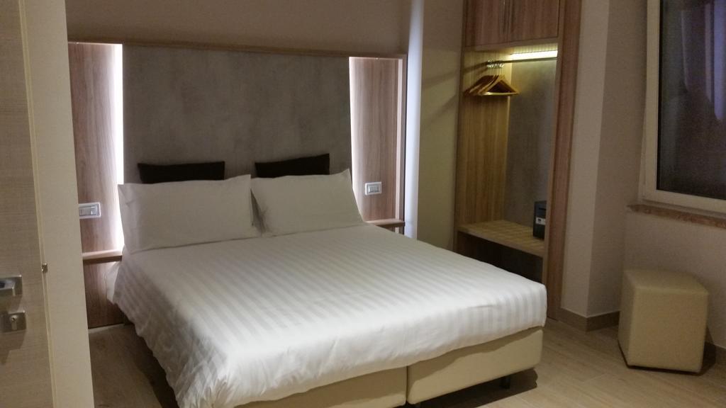 Hotel Danieli La Castellana Di Garda 3*
